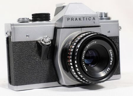 Praktica L